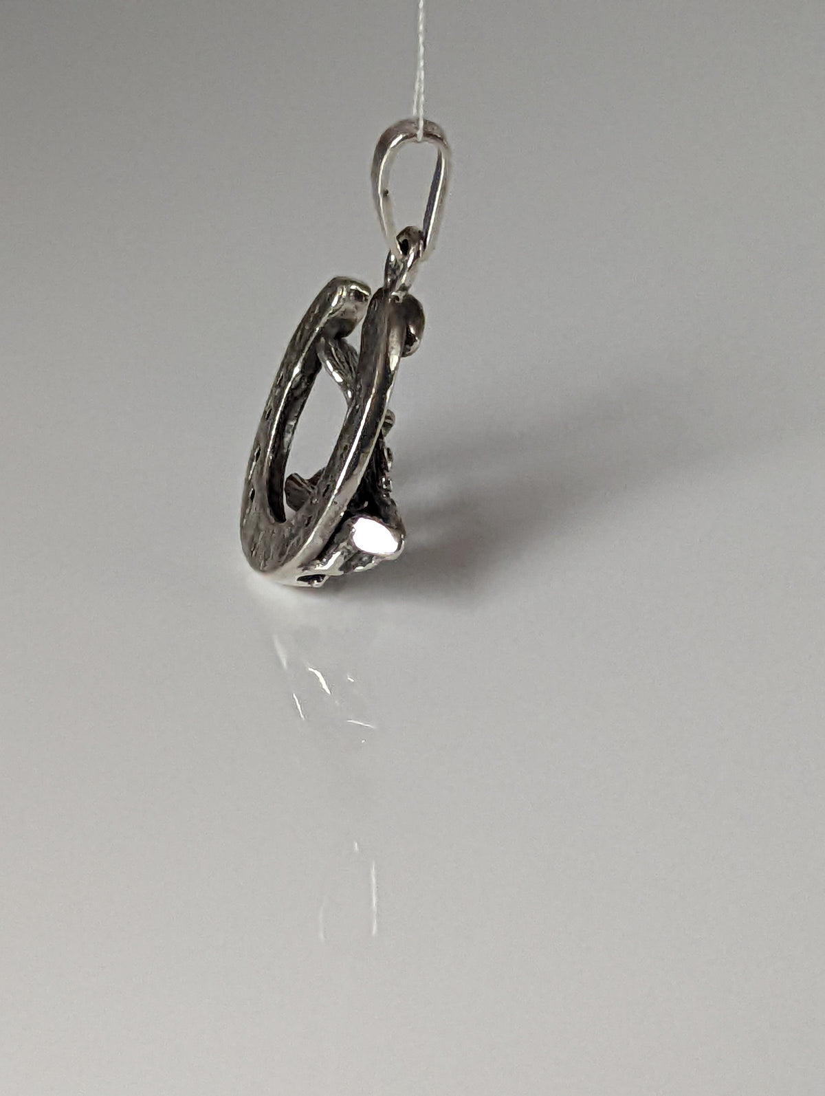 Silver Steed Oak & Horseshoe Silver Pendant