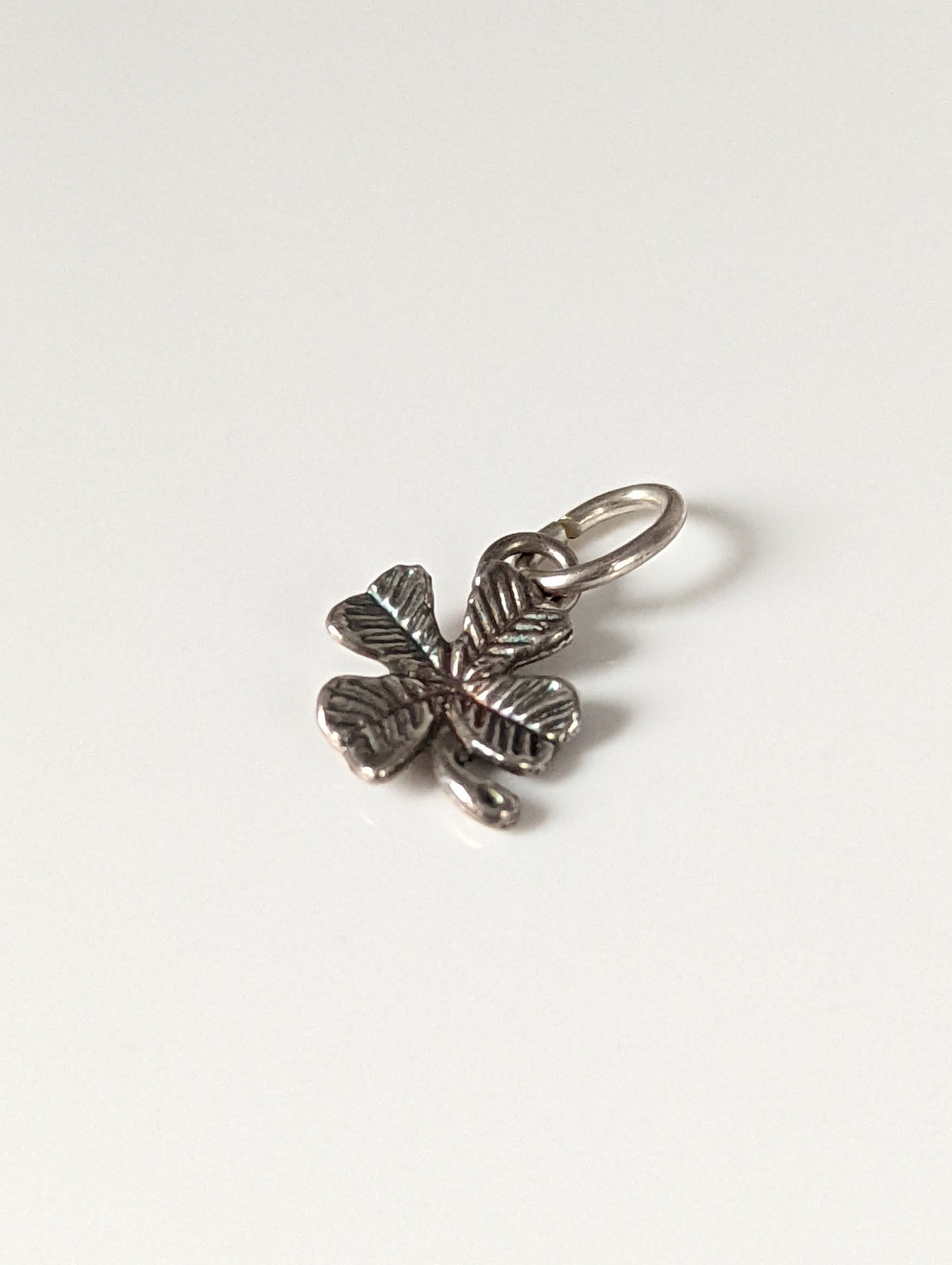 Silver Steed Lucky Four Leaf Clover Silver Pendant