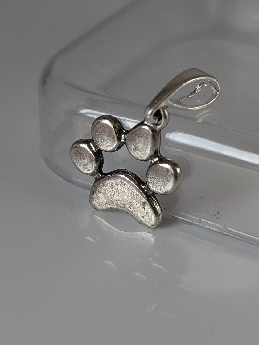 Silver Steed Paw Print Silver Pendant