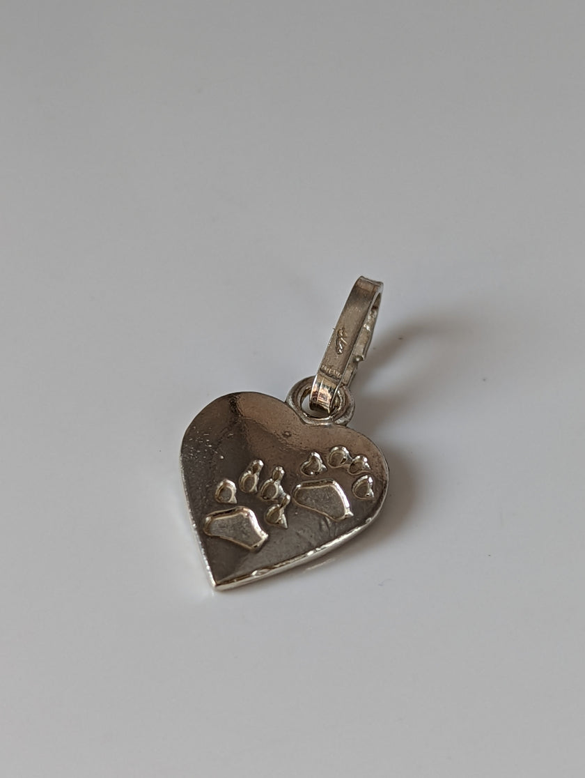 Silver Steed Paw Print on Heart Silver Pendant