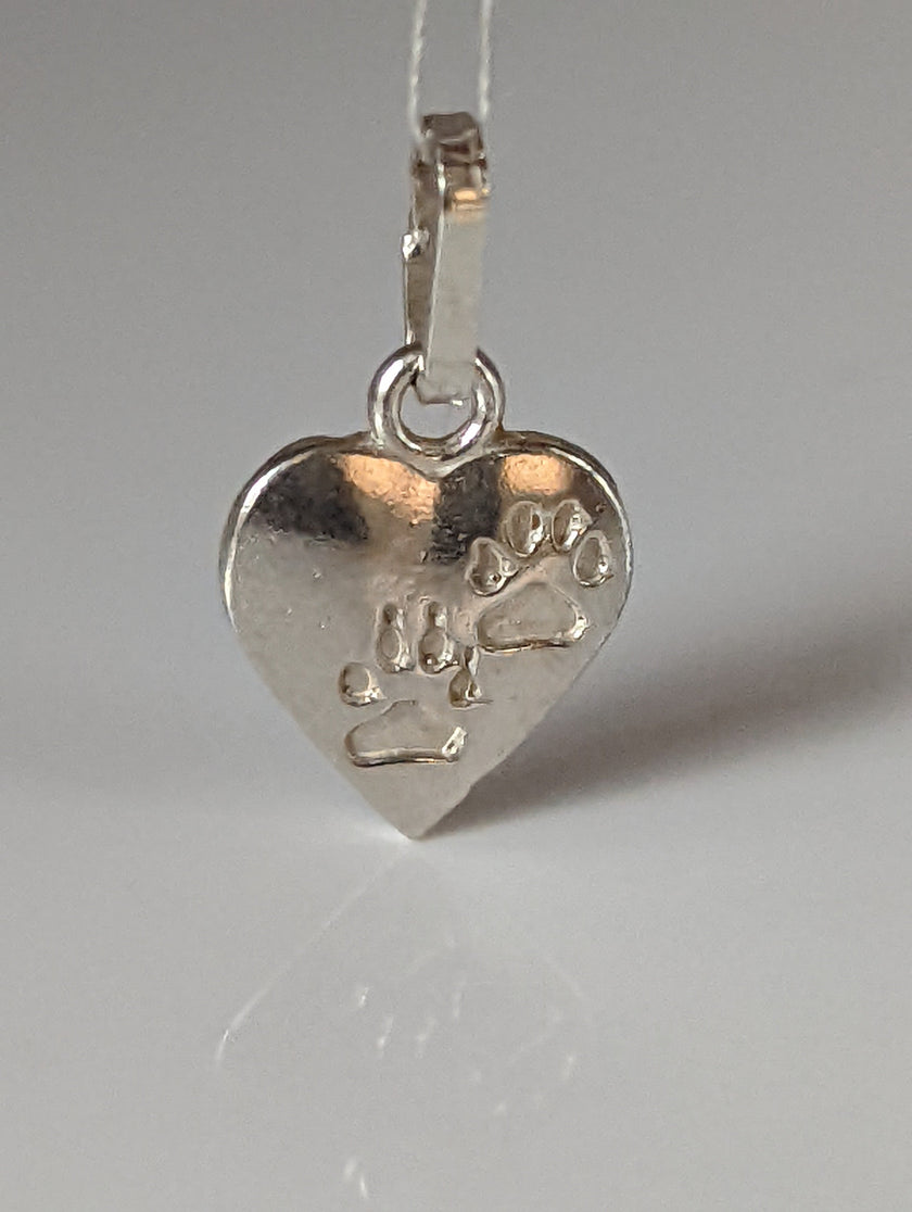 Silver Steed Paw Print on Heart Silver Pendant