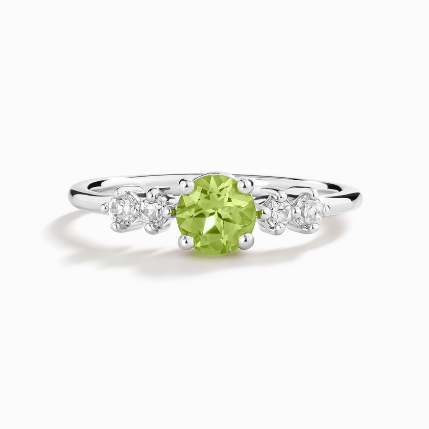 Peridot-ring med fem steiner i sterlingsølv