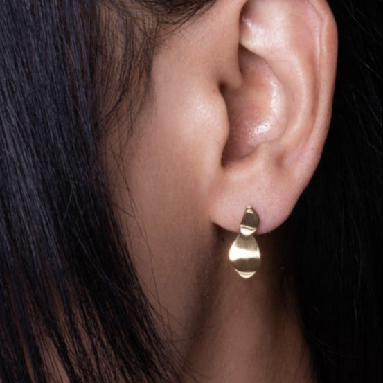 Pebble Link Studs Gold