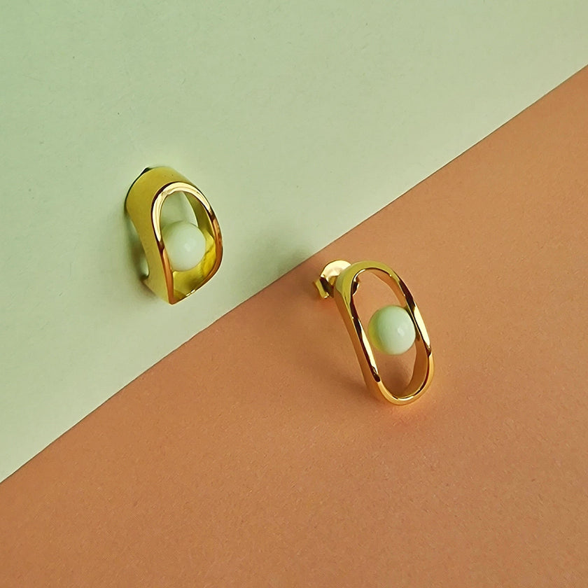 Boucles d'oreilles clous en or, chrysoprase verte citron