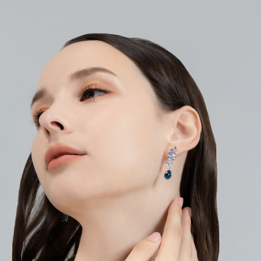 Blå ädelstensörhängen i sterlingsilver