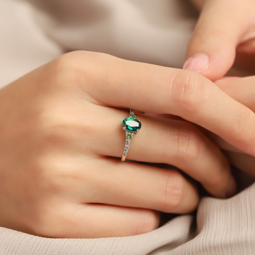 Anello con topazio verde e tormalina verde in argento sterling