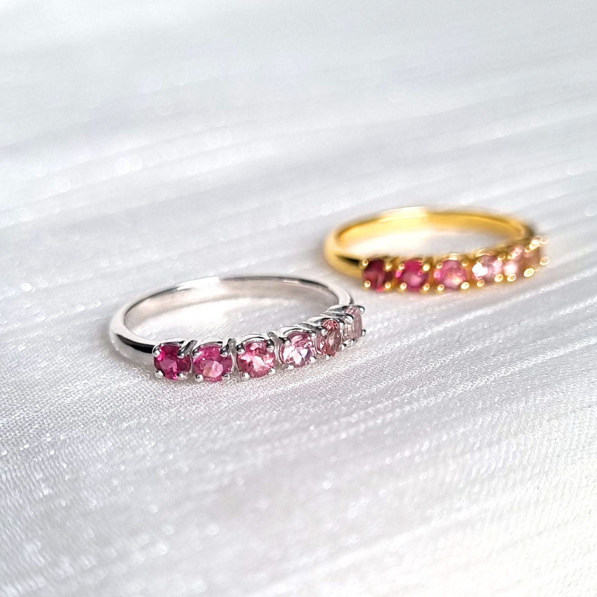Anillo de eternidad de turmalina rosa ombré en plata de ley