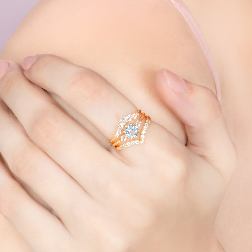 Anillo de eternidad curvado Wishbone en vermeil de oro de 18k