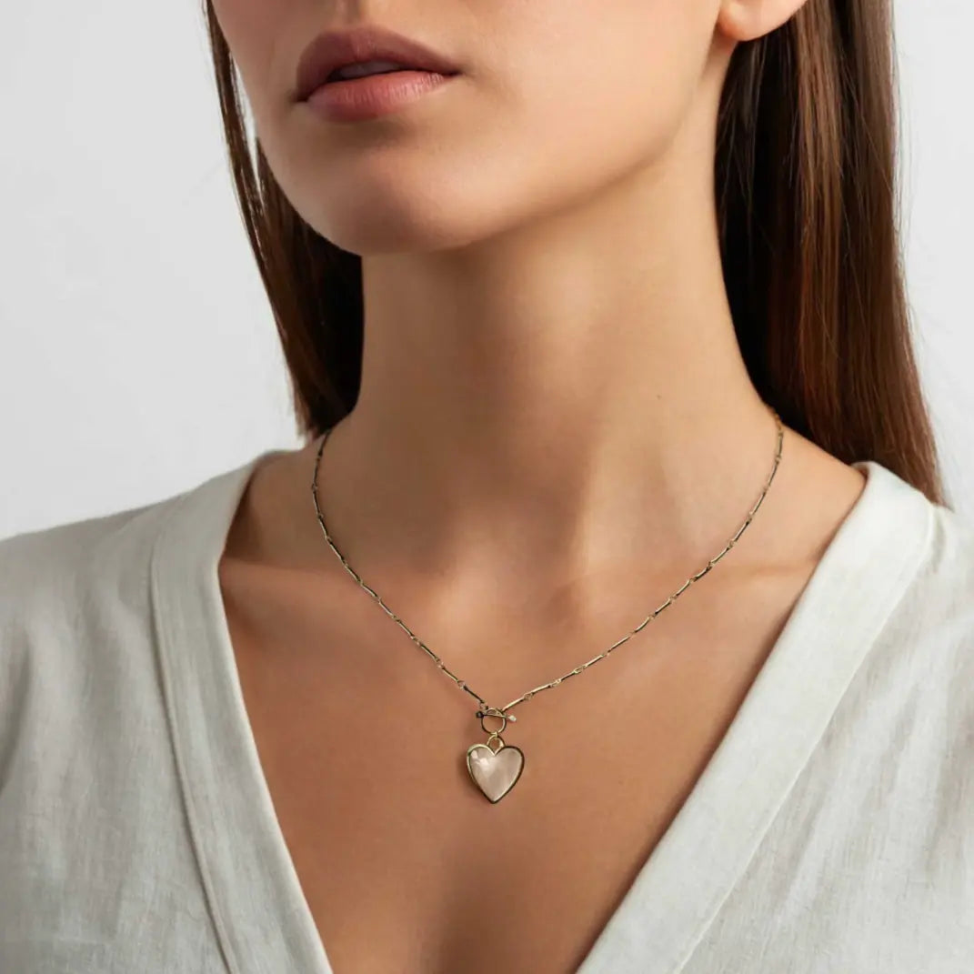 Sanora Luxe 18k gullbelagt rosekvarts T-bar hjertekjede
