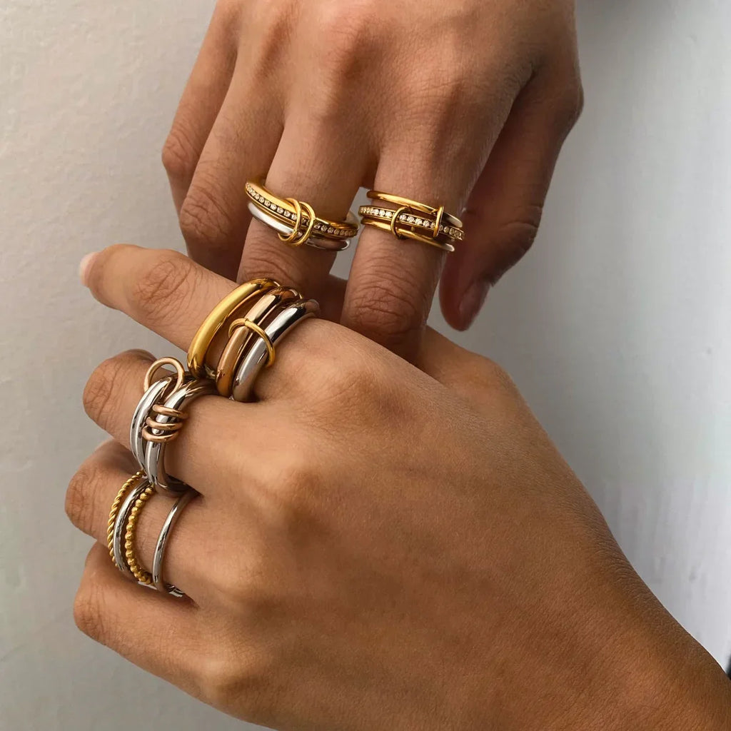 18K Elegant Gold Stacked Rings