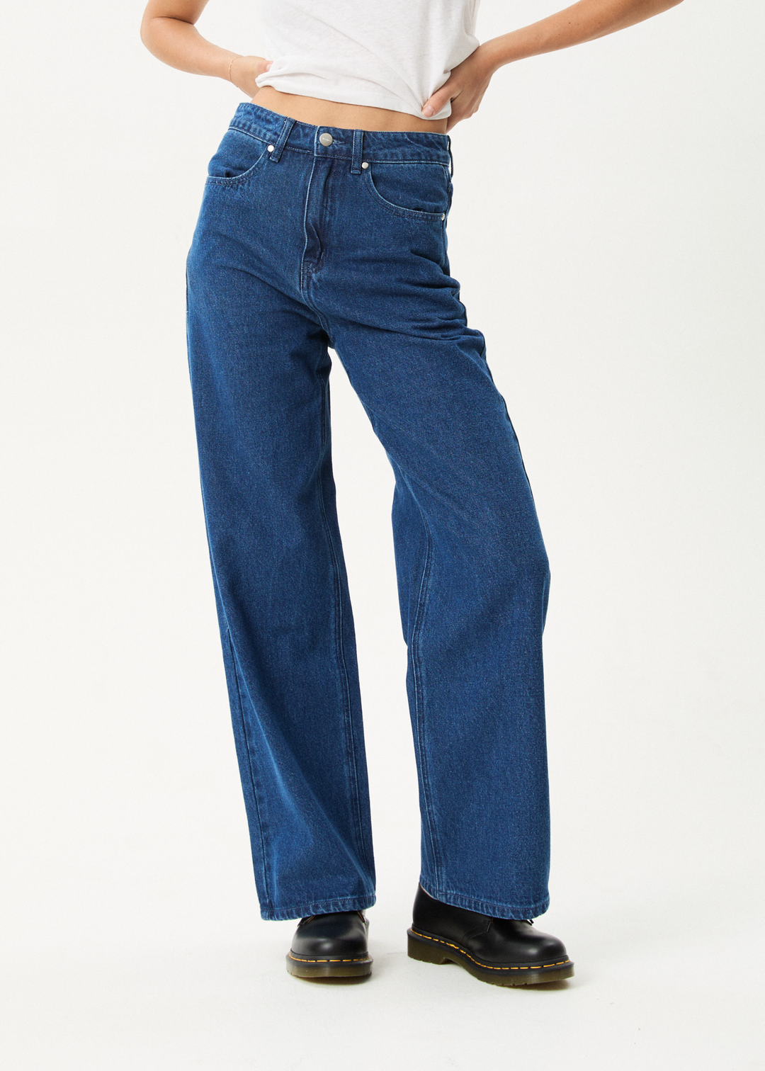 Afends Bella – Vida jeans med baggy passform i denim