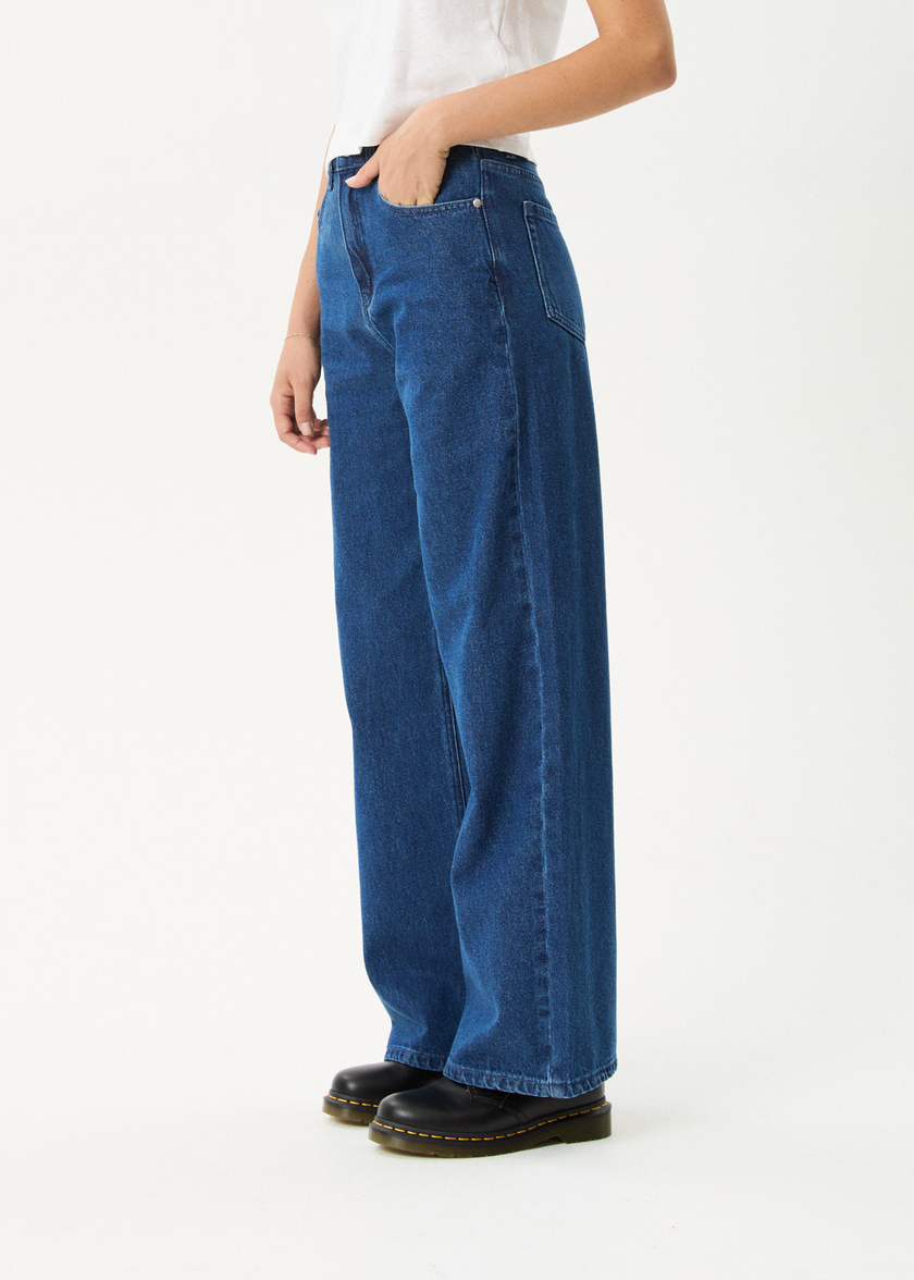 Afends Bella – Vida jeans med baggy passform i denim