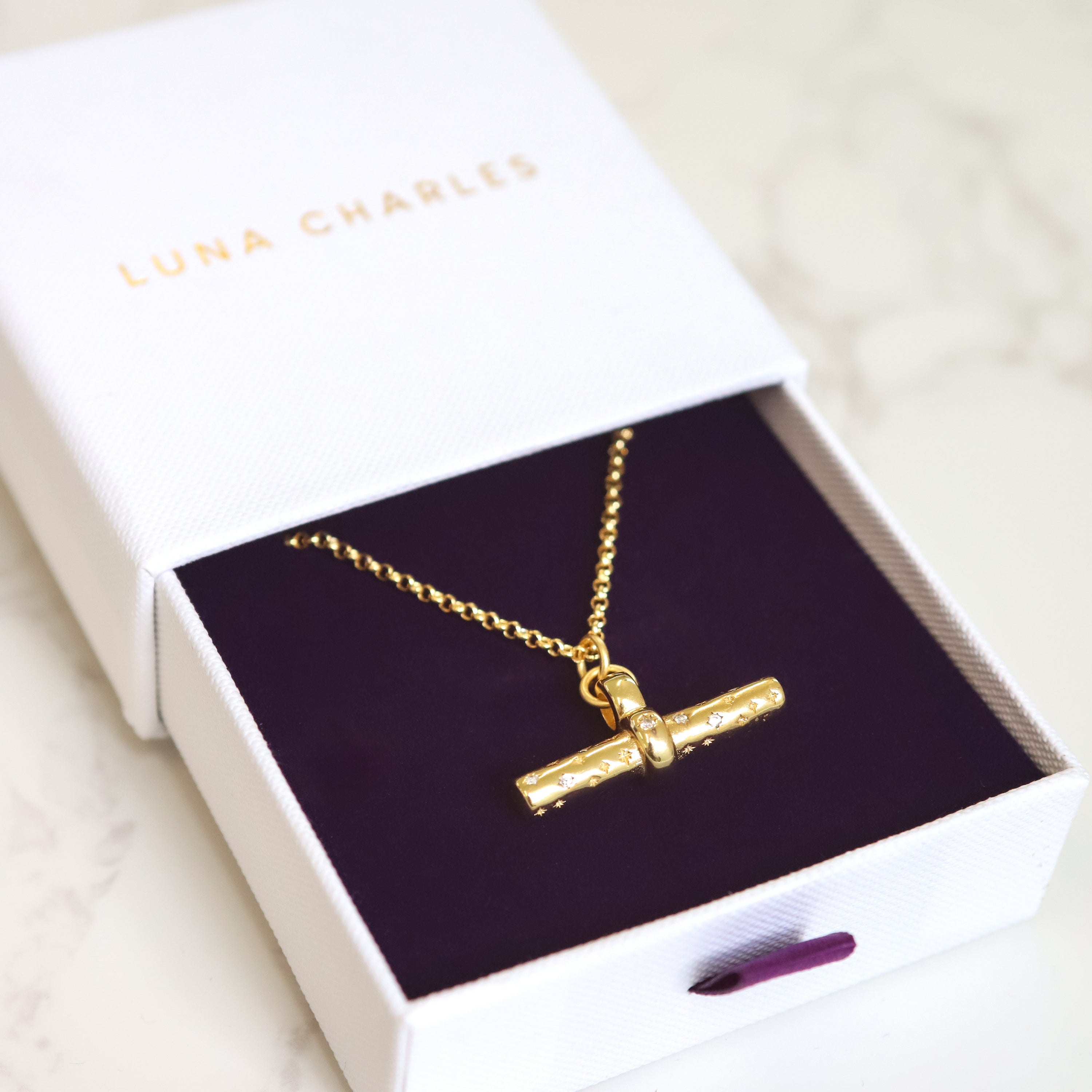 Wren T-Bar Necklace | 18k Gold Plated