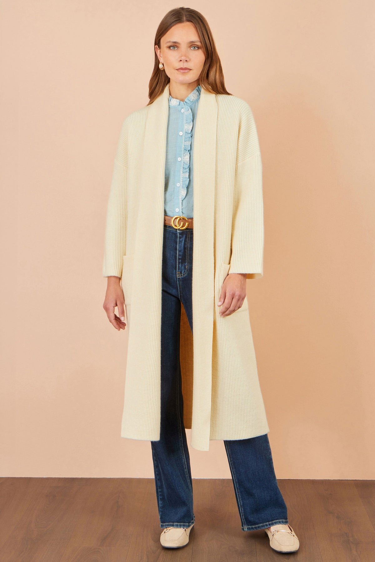 Yumi elfenbensfarvet strikket maxi-cardigan med lommer