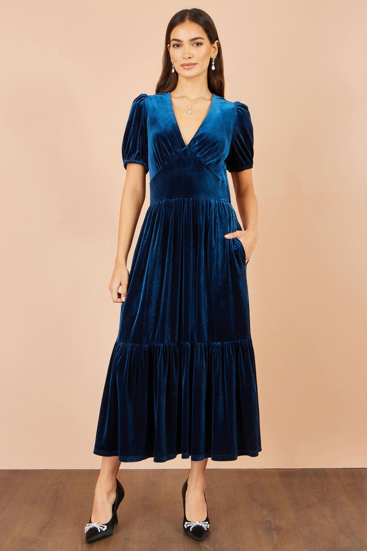 Yumi Midikleid aus blaugrünem Samt
