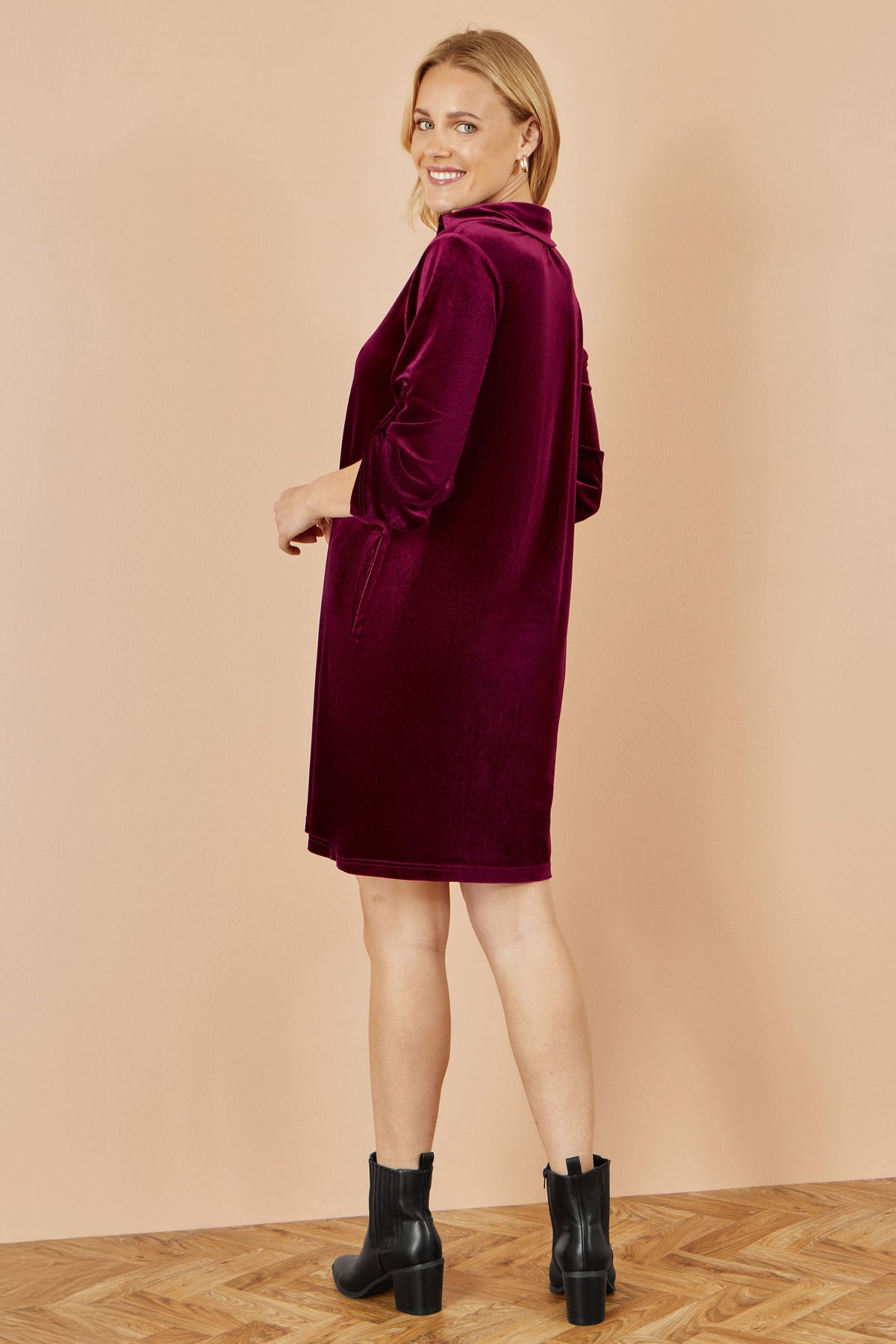 Yumi Burgundy Velvet Tunic Dress With 3/4 Sleeves