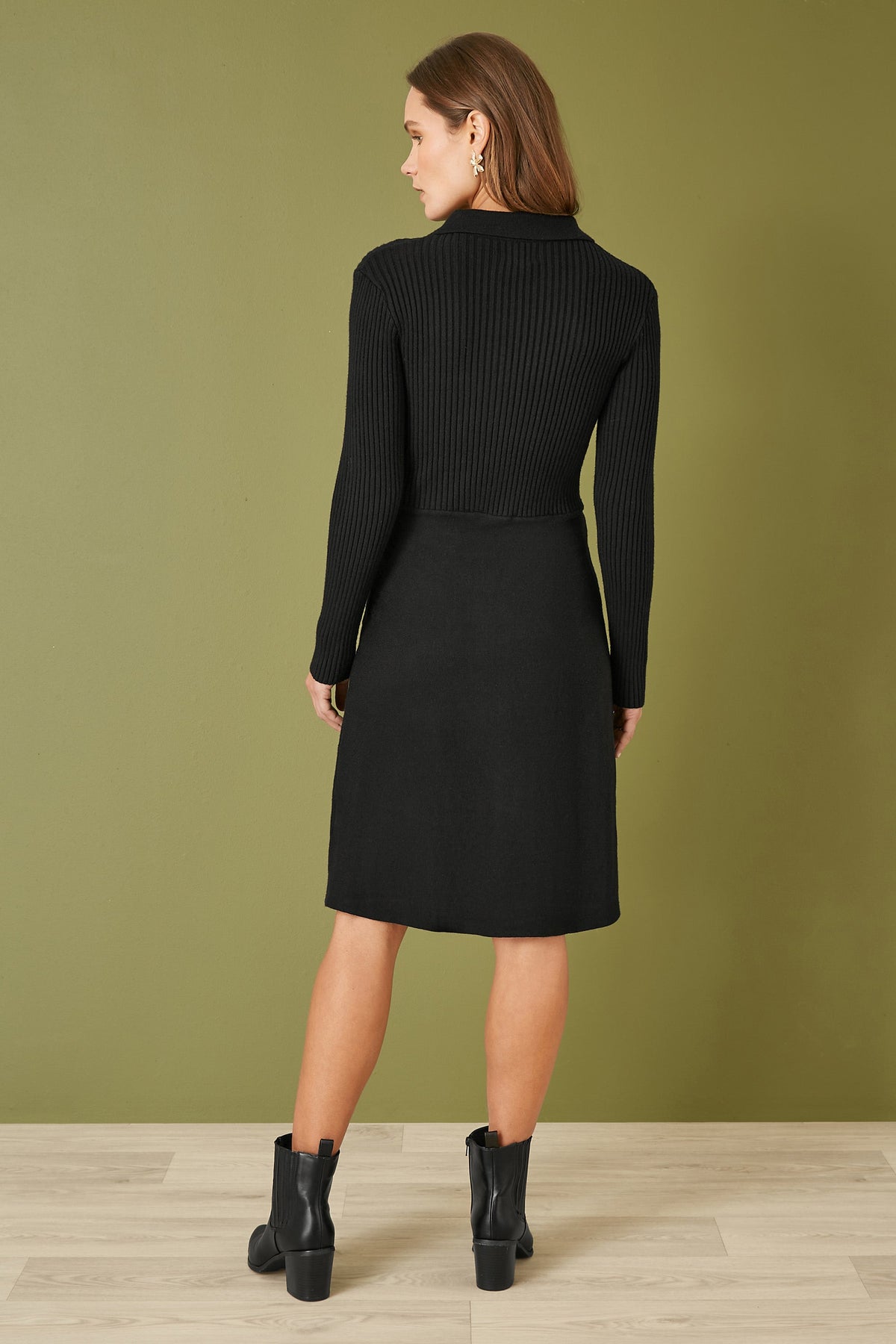 Yumi Black Rib Knit Midi Shirt Dress With Snaffle Belt