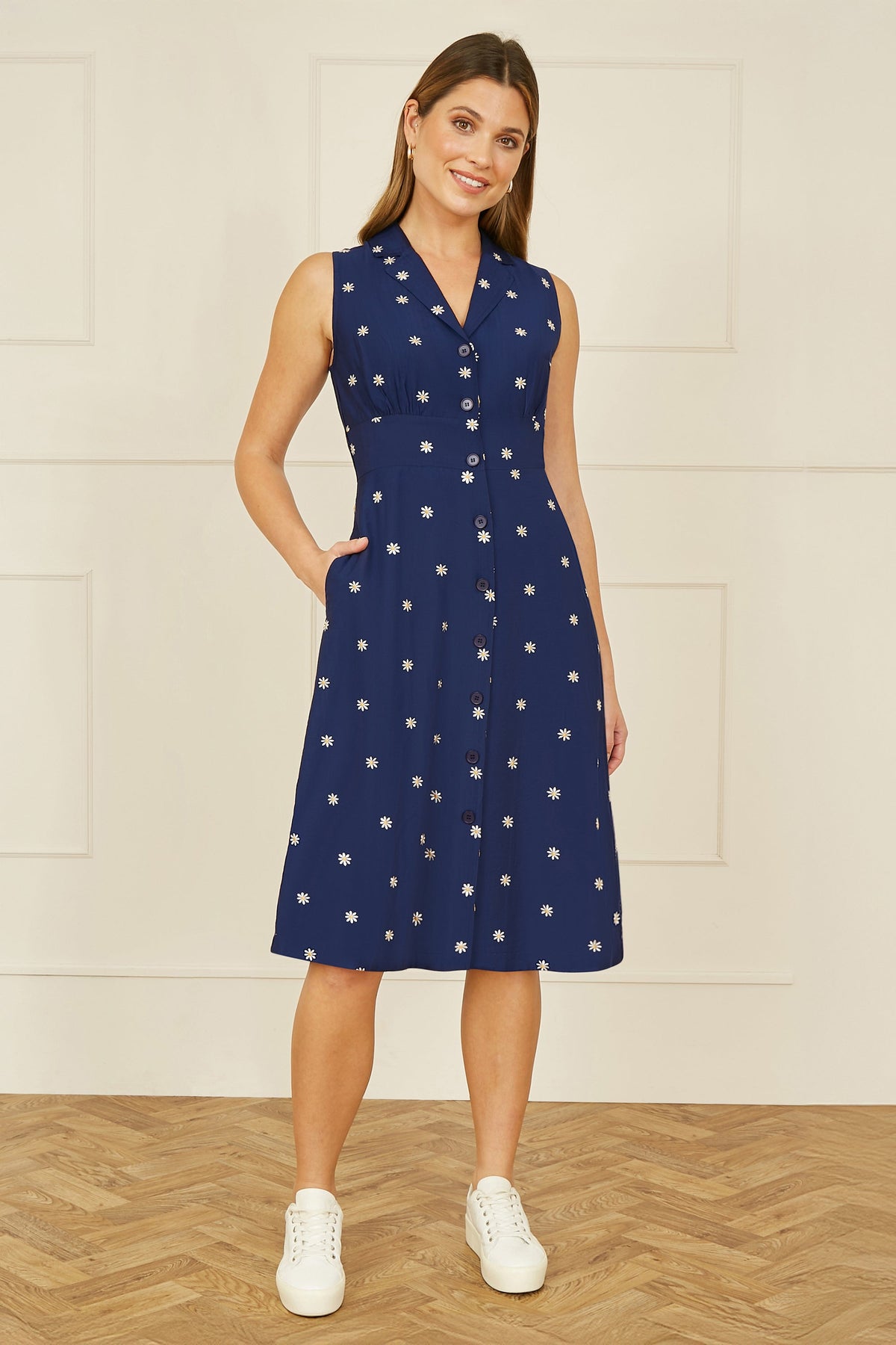 Yumi Navy Daisy Print Embroidered Sleeveless Shirt Dress