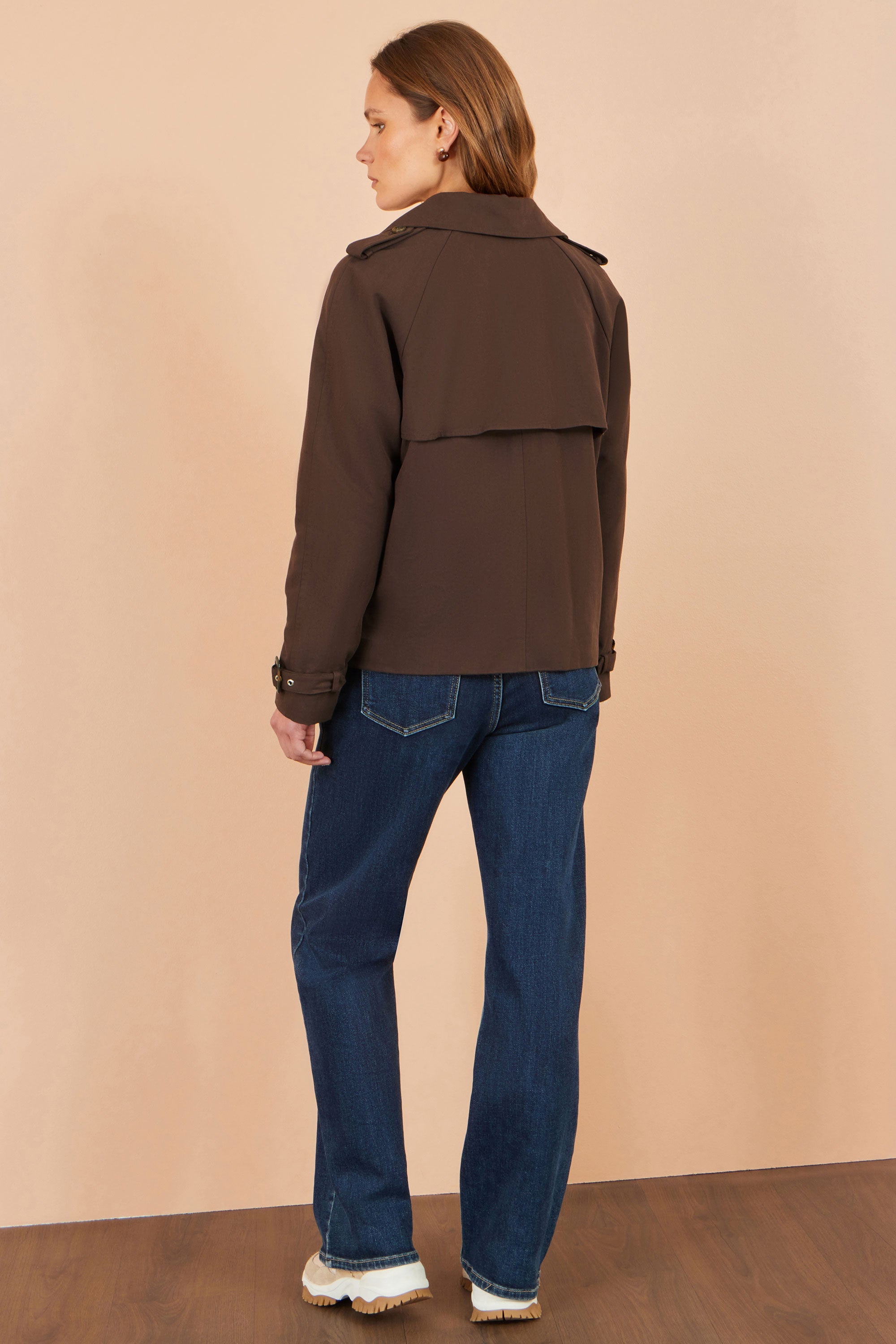 Yumi Brown Cropped Trench Coat With Check Lining