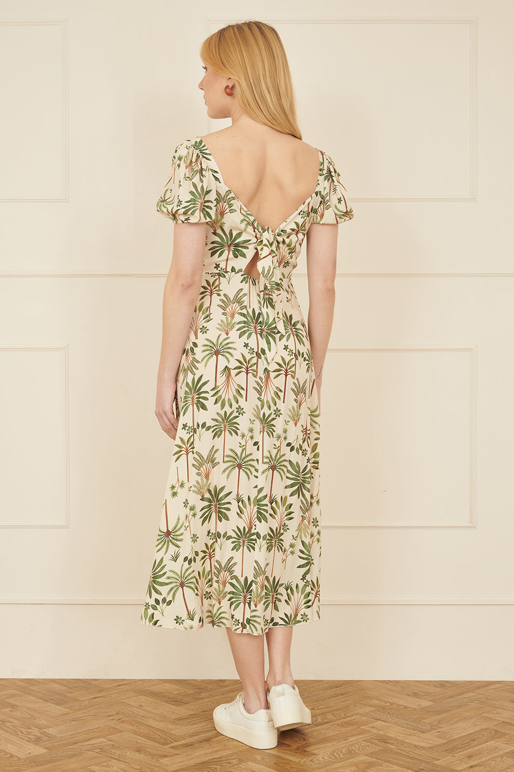 Yumi White Cotton Palm Print Ruched Midi Dress