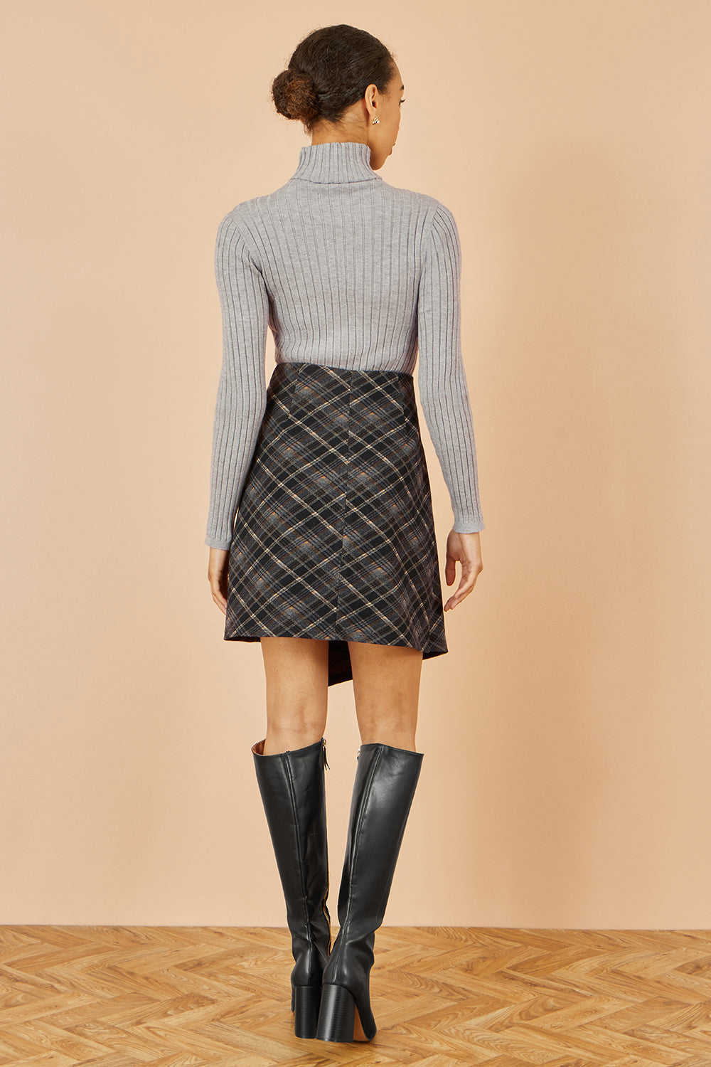 Yumi Black Check Wrap Skirt With Buckle