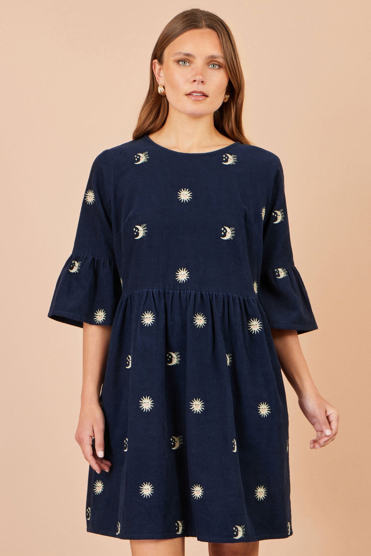 Yumi Marineblauwe Tunic met Kosmische Borduursels van Corduroy
