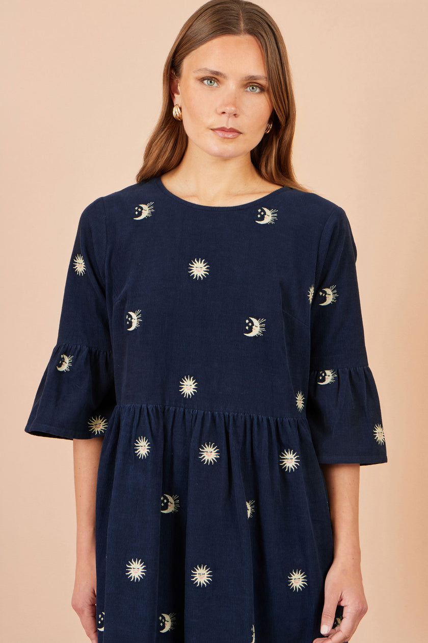 Yumi Marineblauwe Tunic met Kosmische Borduursels van Corduroy