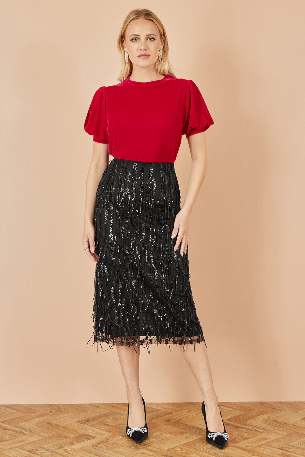 Yumi Red Velvet Puff Sleeve Top