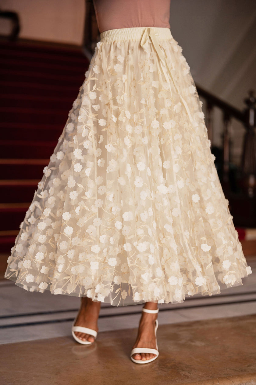 Yumi Ivory Mesh Floral Applique Midi Skirt