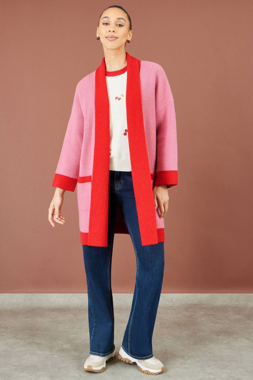 Yumi Strickjacke mit Kontrastdetails in Pink