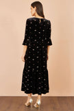 Yumi sort midi-kjole i velour med broderi
