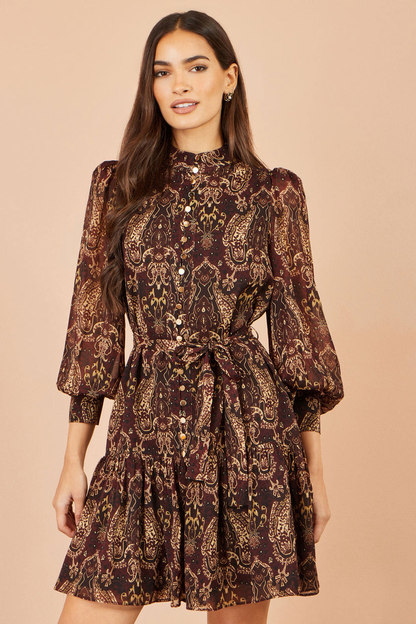 Vestido camisero de manga larga con estampado paisley de Yumi Brown