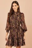 Vestido camisero de manga larga con estampado paisley de Yumi Brown