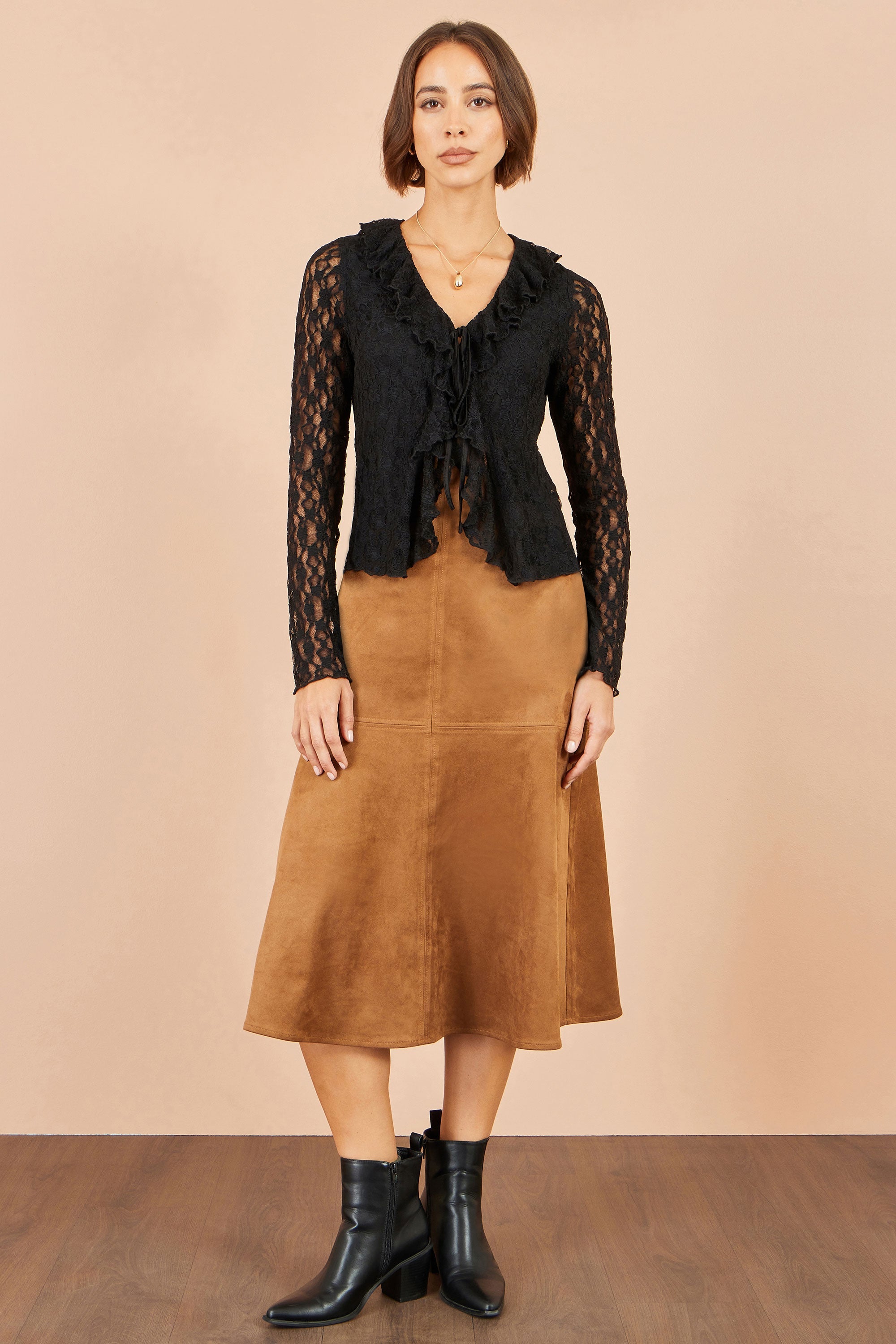 Yumi Black Ruffle Lace Top