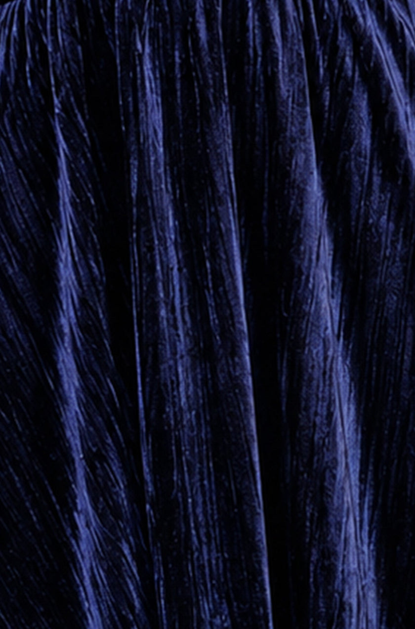Yumi Marineblaues Samt-Skaterkleid mit geraffter Taille