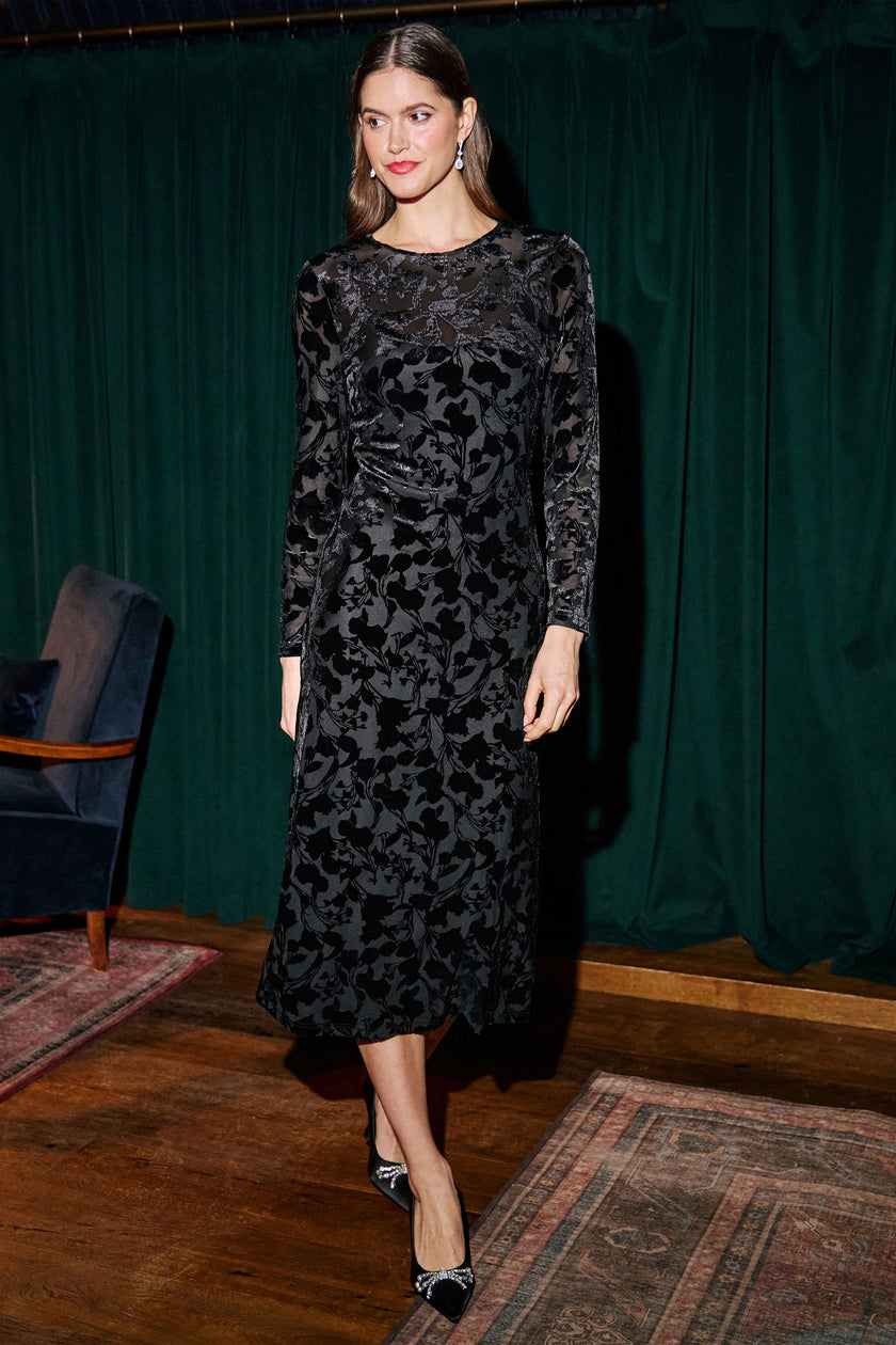 Yumi Black Burnout Velvet Midi Dress