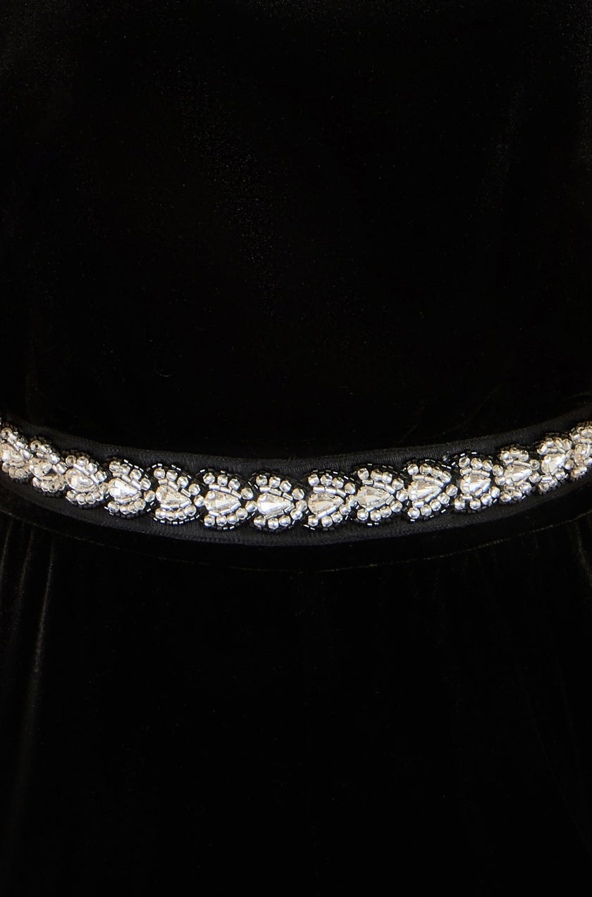 Yumi sort fløjlsjumpsuit med diamantudsmykning