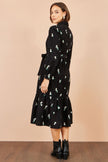 Yumi schwarzes Cordhemdkleid mit Gänseblümchen-Stickerei