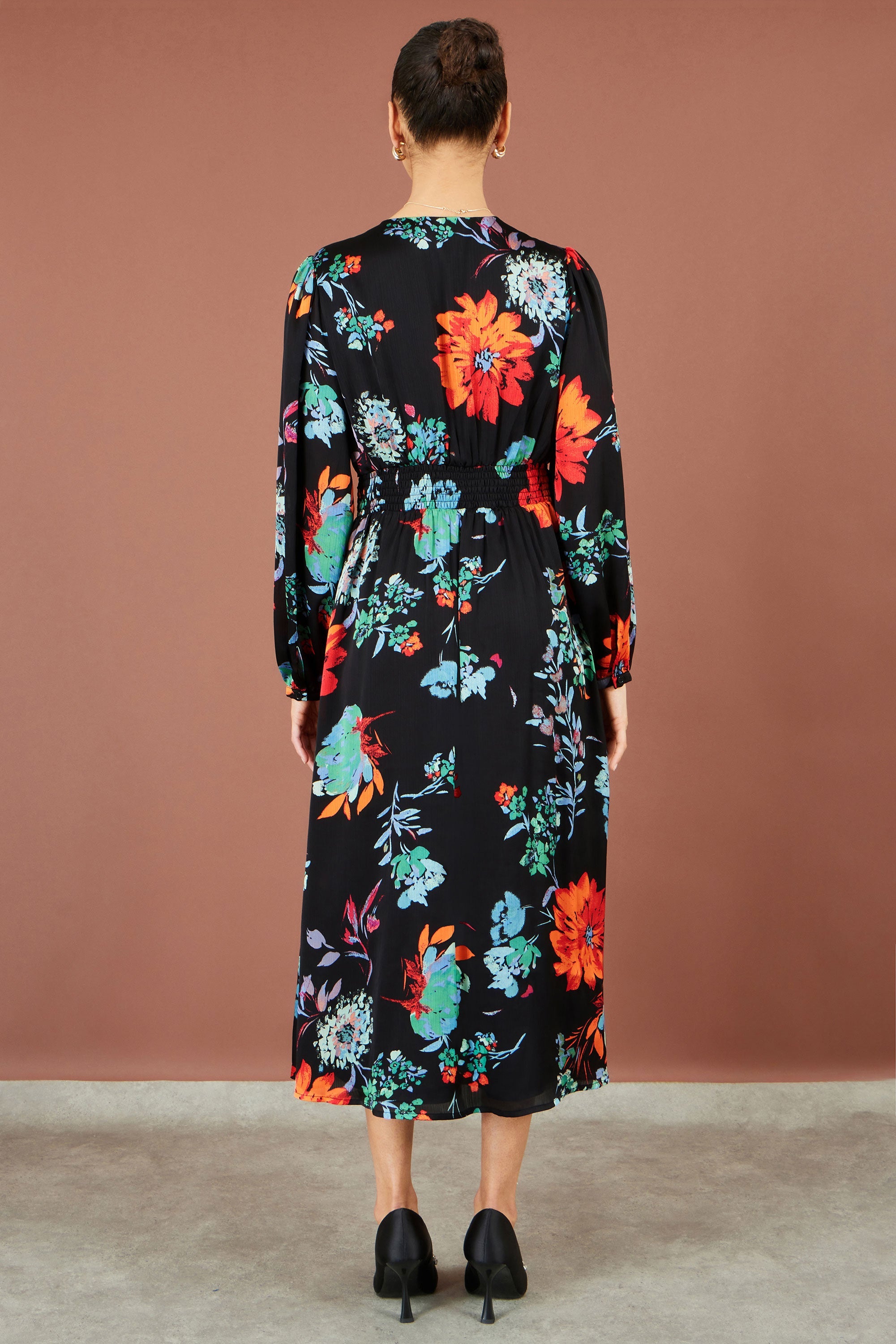 Yumi Black Floral Midi Dress With Long Sleeves