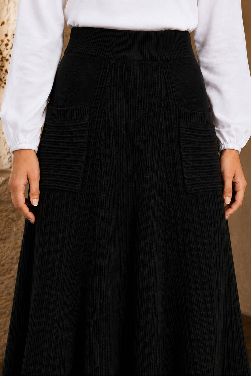 Jupe midi en maille noire avec poches Yumi
