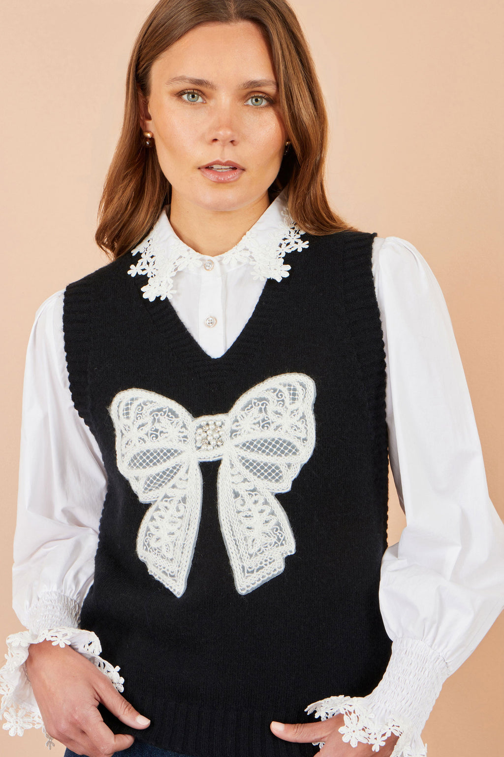 Yumi Black Lace Bow Knitted Pullover