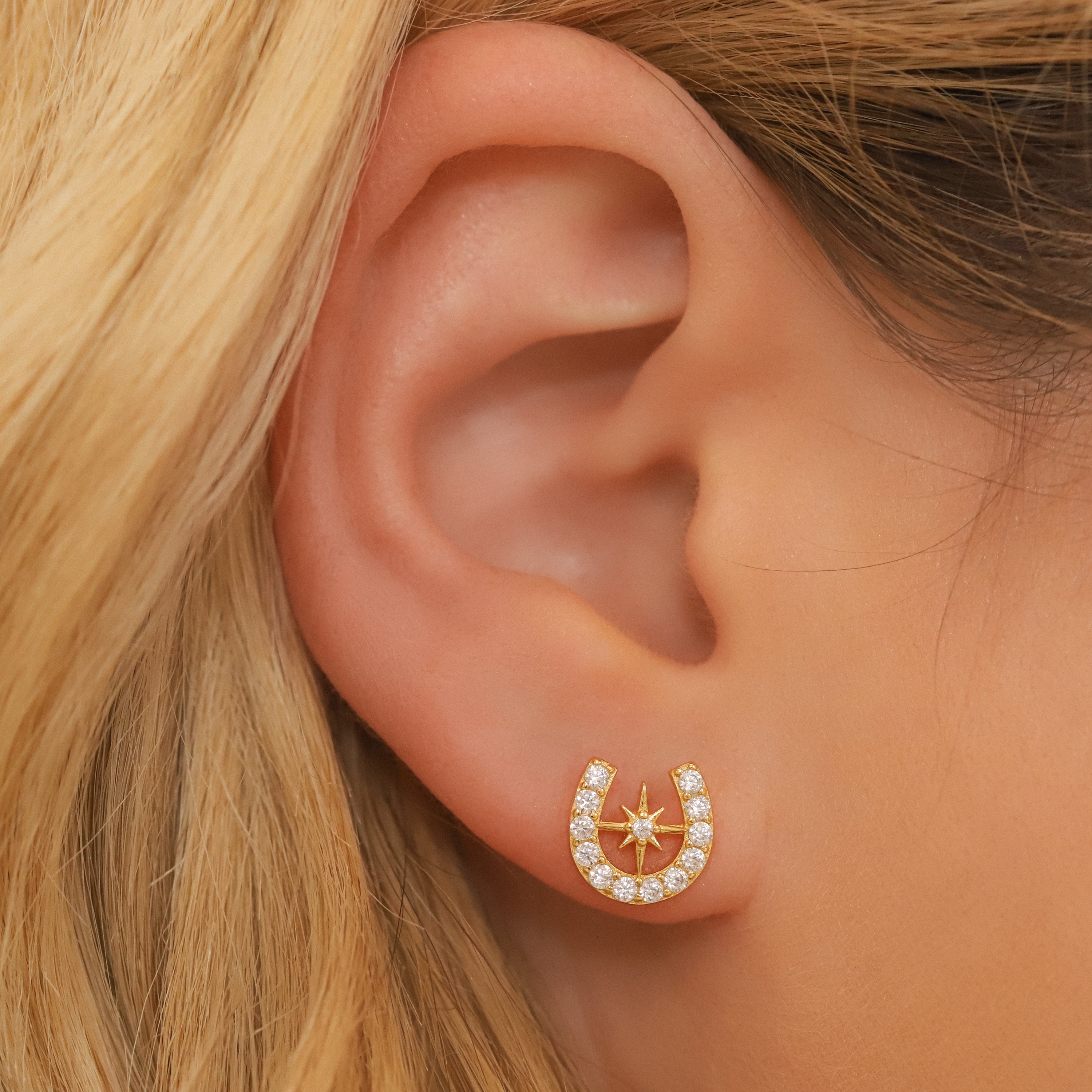 Zada Horseshoe Star Stud Earrings | 18K Gold Plated