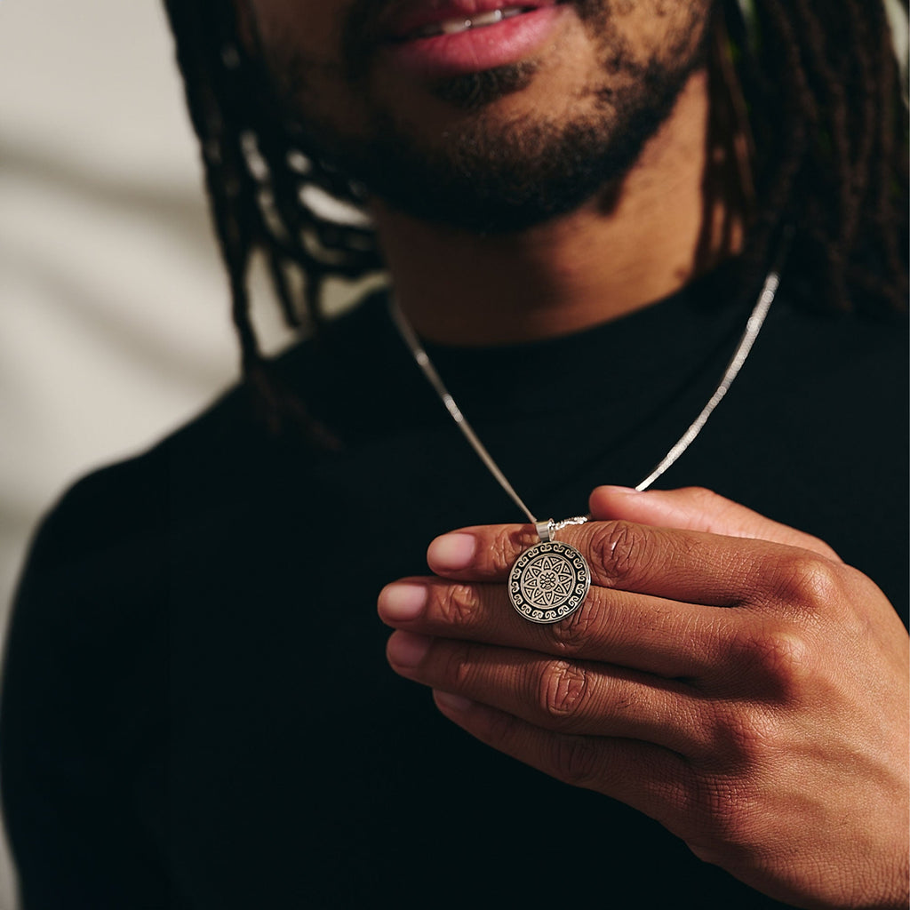Azteekse Ollin Reis Mandala Gepersonaliseerde Zilveren Ketting