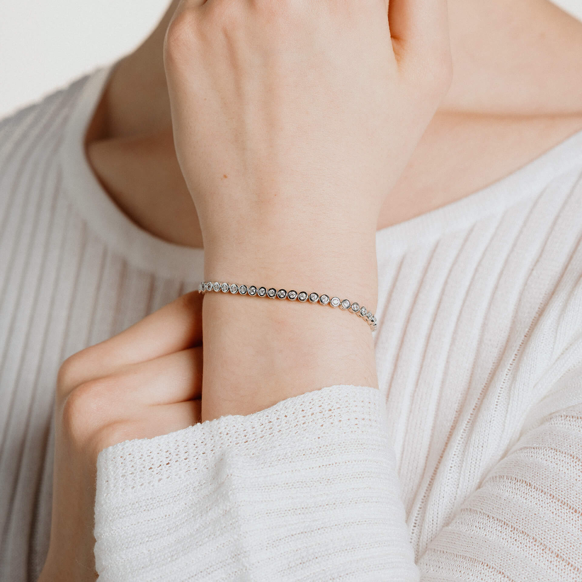 Diamonfire Fine Bezel Set Zirconia Tennis Bracelet