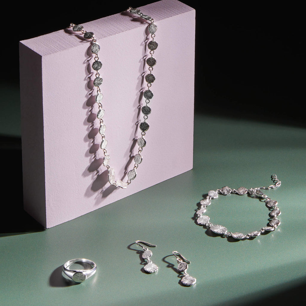 Beginnings Spray Textured Discs Bracelet