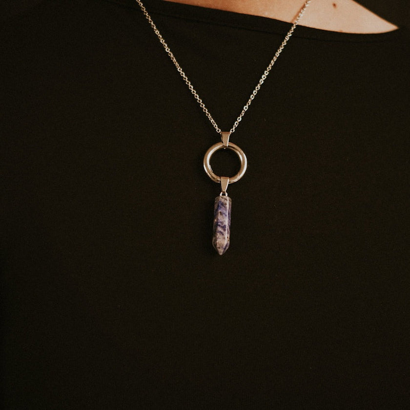 Charm Coven Sodalith Kristall-Charm