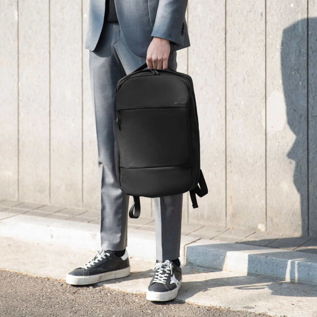 Mochila compacta InCase City 18l