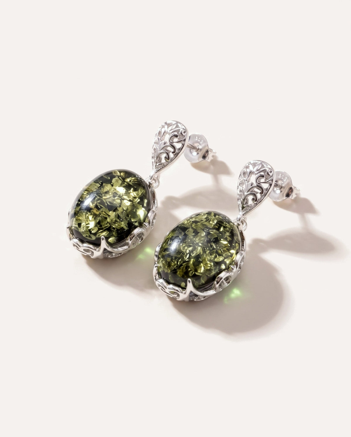 Boucles d'oreilles pendantes Demi en ambre vert
