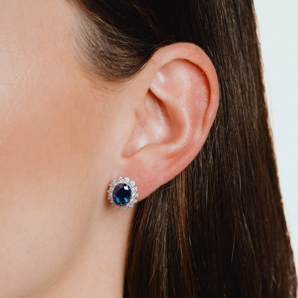 Diamonfire Ohrstecker, oval, mit Krappenfassung