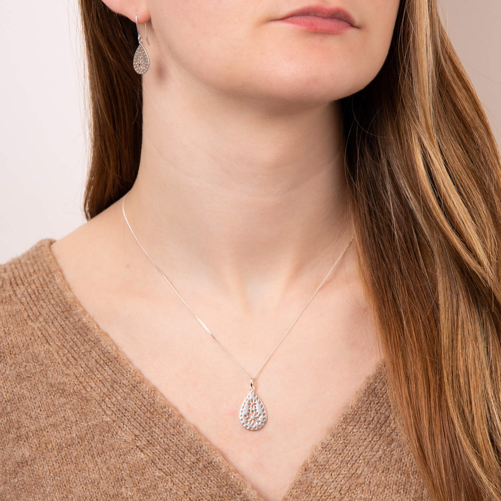 Beginnings Cut Out Lace Pattern Drop Earrings